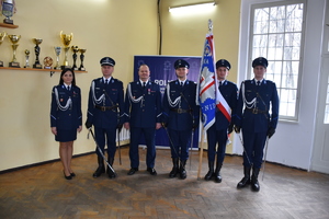 Policjanci podczas uroczystości.