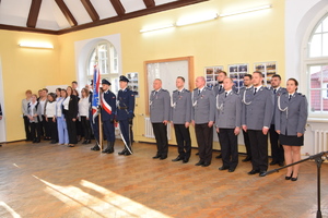 Policjanci podczas uroczystej zbiórki w KPP w Nidzicy