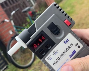 alcosensor z wynikiem