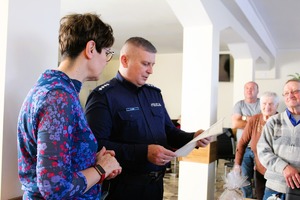 Dzielnicowy na spotkaniu z seniorami