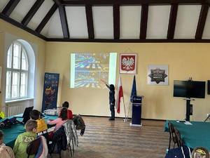 Wizyta dzieci w KPP w Nidzicy