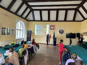 Wizyta dzieci w KPP w Nidzicy