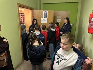 Wizyta dzieci w KPP w Nidzicy