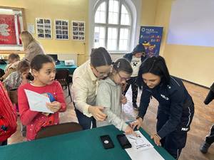 Wizyta dzieci w KPP w Nidzicy